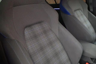 Volkswagen Golf – thumbnail 43