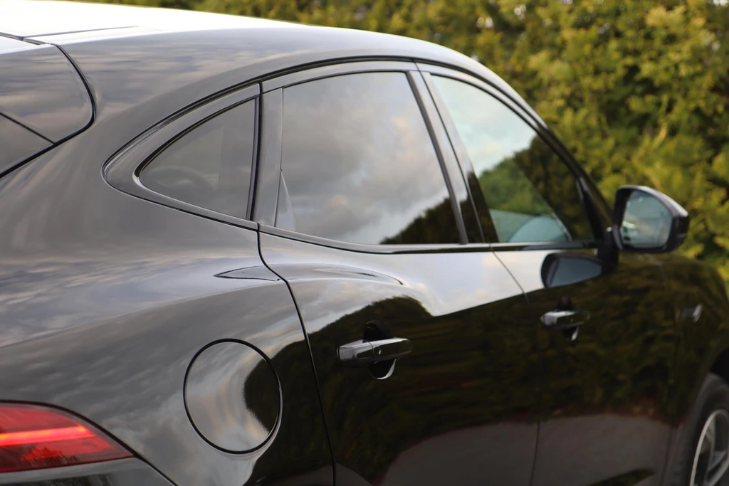 Jaguar E-PACE – foto 86