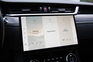 Jaguar F-PACE – thumbnail 13