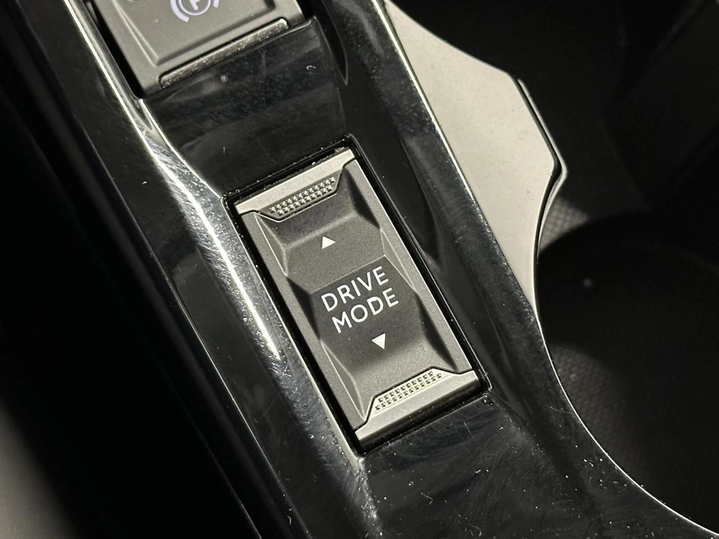 Peugeot e-208 – foto 35