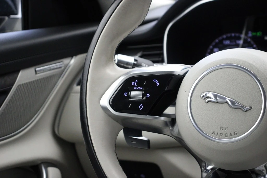 Jaguar XF – foto 25