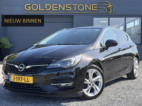 Opel Astra 1.2 Launch Elegance 2e Eigenaar,Camera,Stoelverw-Stuurverw,110pk,Navi,Carplay,Halfleder,Elekt.Stoel,6 Bak,Clima,Cruise,Lm velgen,Pdc V+A,N.A.P,Net beurt gehad,Apk tot 09-2028