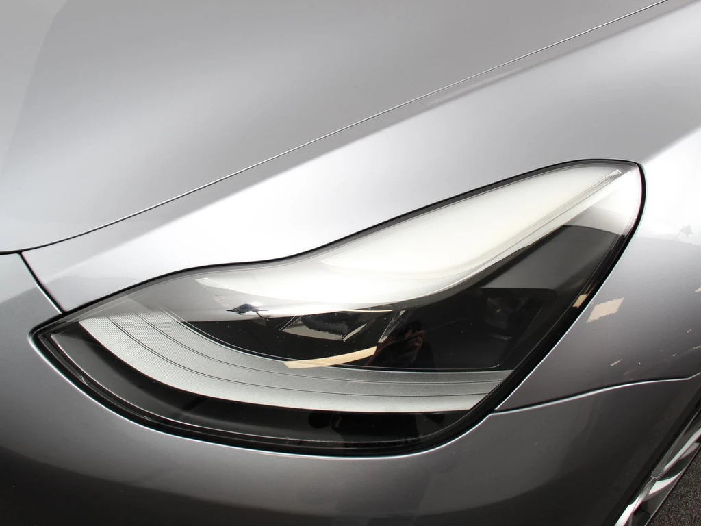 Tesla Model Y – foto 9