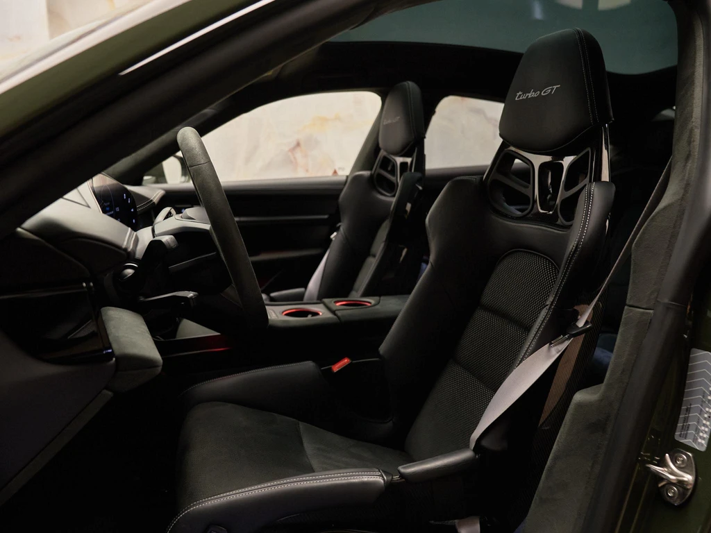 Porsche Taycan – foto 12