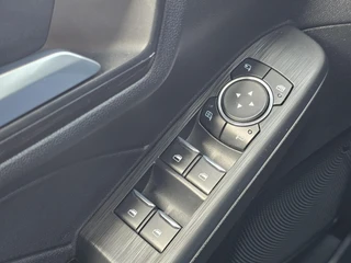 Ford Kuga – thumbnail 13
