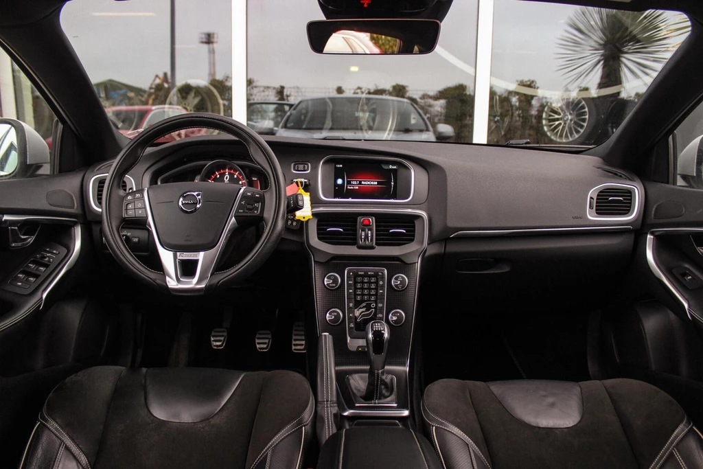 Volvo V40 – foto 15