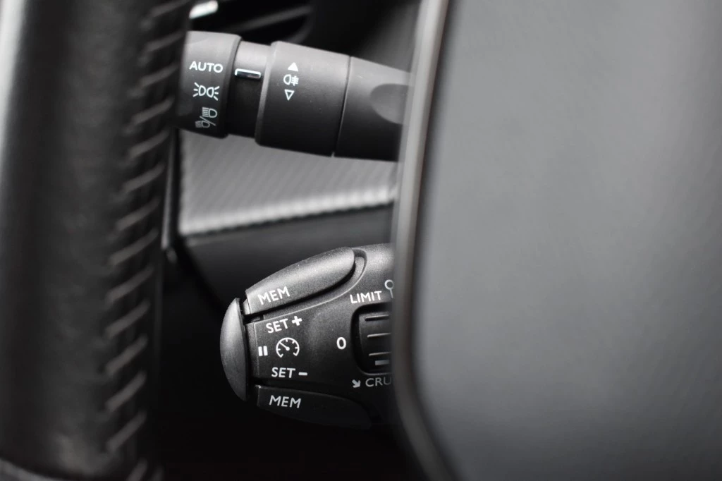 Peugeot 208 – foto 19