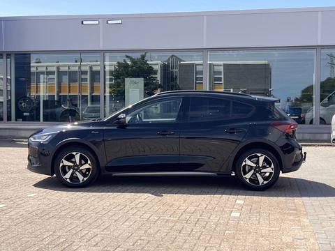 Ford Focus 1.0 EcoBoost Hybrid Active X 155pk |  Driver Assistance Pack | Trekhaak | SYNC 4 Navigatie | Winterpack