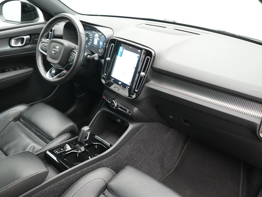 Volvo XC40 – foto 15