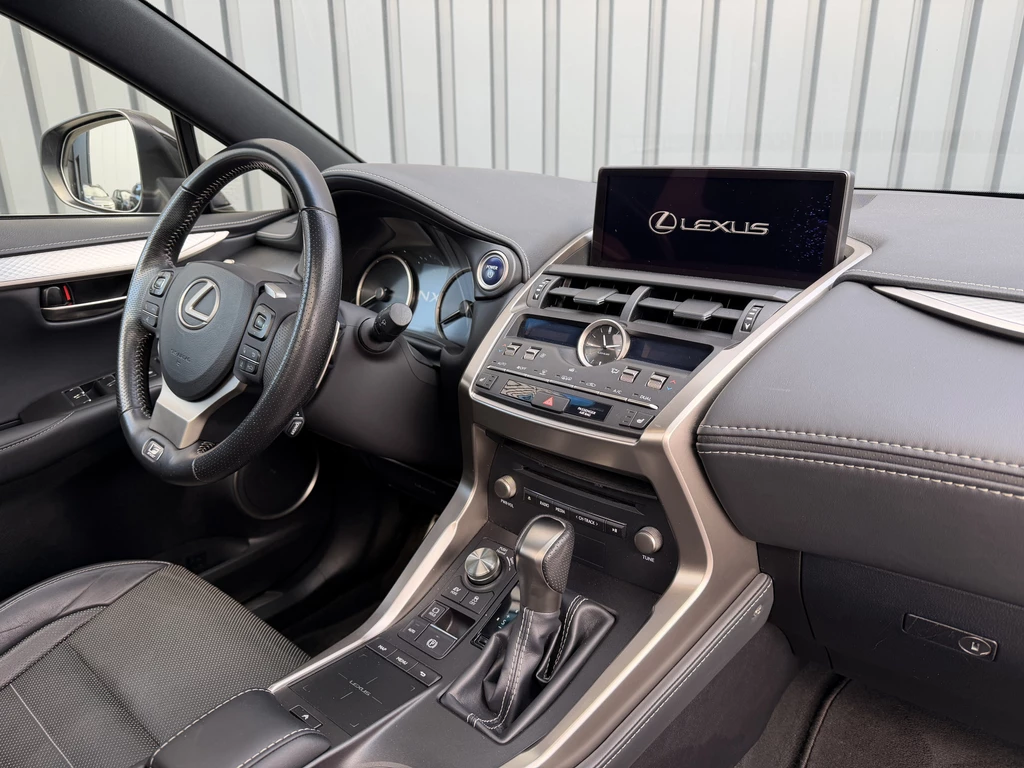 Lexus NX – foto 14