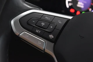Volkswagen Golf – thumbnail 32