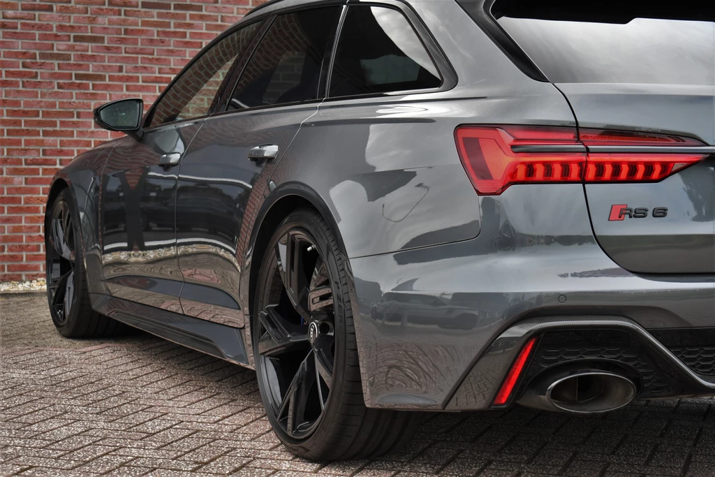 Audi RS6 – foto 11