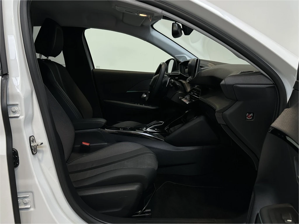 Peugeot 208 – foto 33
