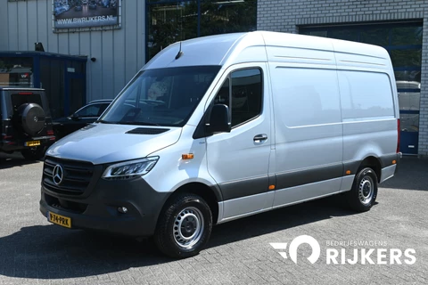 Mercedes-Benz Sprinter 317 CDI L2H2 Pro HD Led, Geveerde stoel, MBUX Navigatie, Etc.