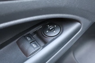 Ford Transit Connect – thumbnail 13