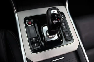 Jaguar XE – thumbnail 26