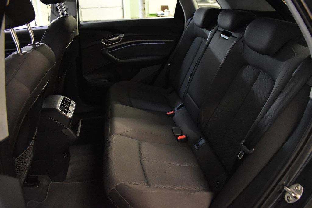 Audi e-tron – foto 18