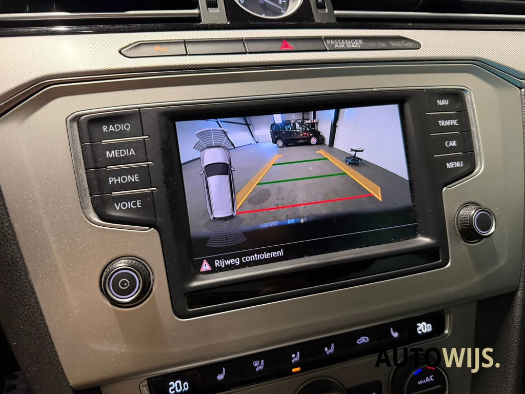Volkswagen Passat – foto 24