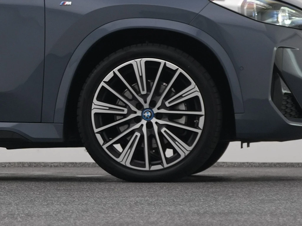 BMW iX1 – foto 42