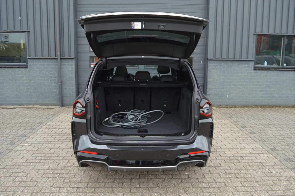 BMW iX3 – foto 8