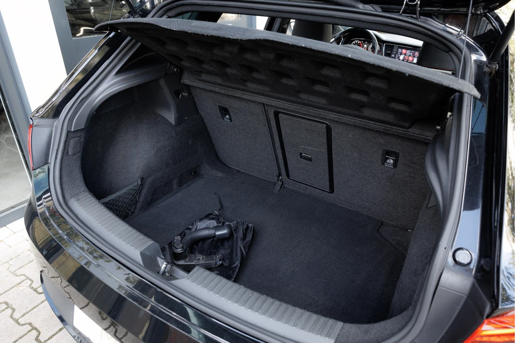SEAT Leon – foto 29