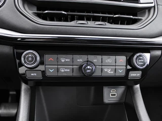 Jeep Compass – thumbnail 16