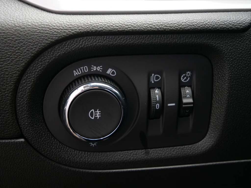Opel Grandland – foto 16