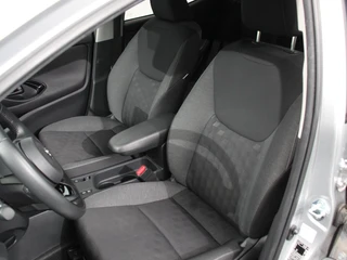 Toyota Yaris – thumbnail 26