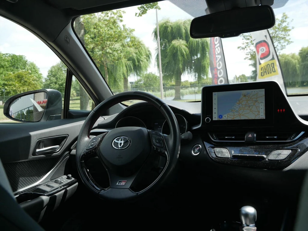 Toyota C-HR – foto 11