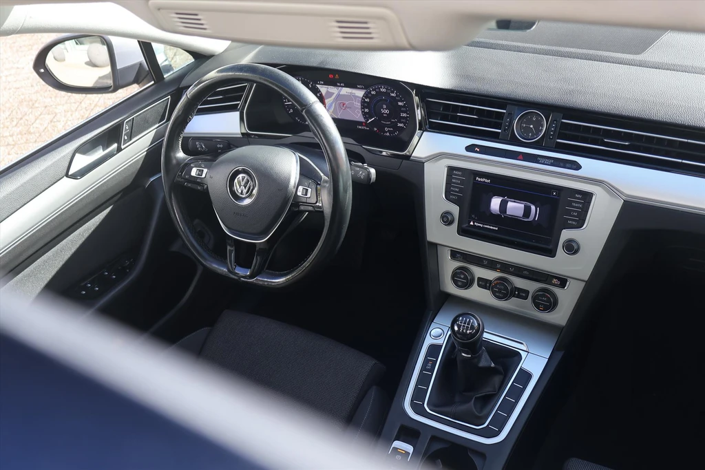 Volkswagen Passat – foto 15
