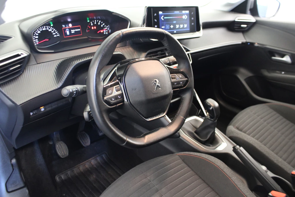 Peugeot 208 – foto 9