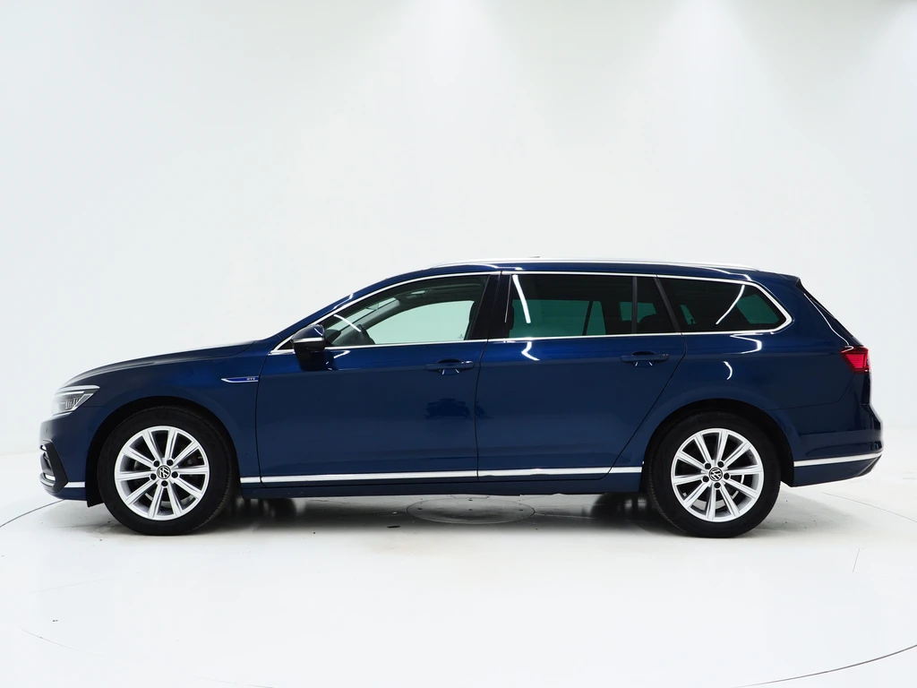 Volkswagen Passat – foto 2