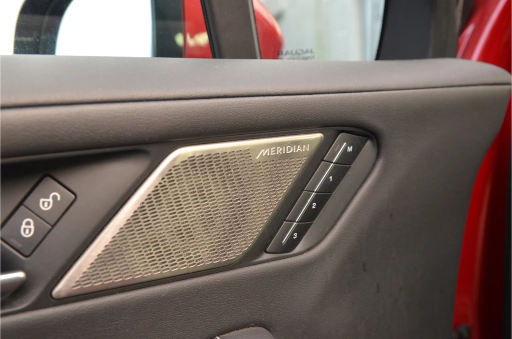 Jaguar I-PACE – foto 29