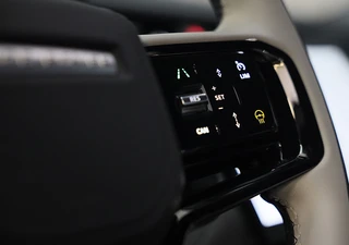 Land Rover Range Rover Velar – thumbnail 32