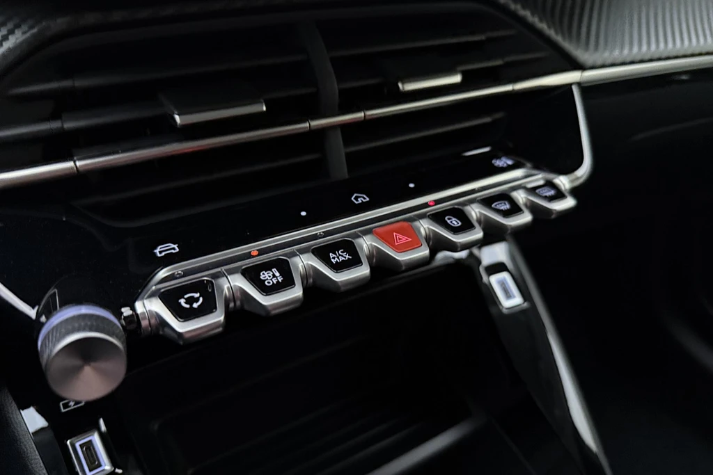 Peugeot 208 – foto 23