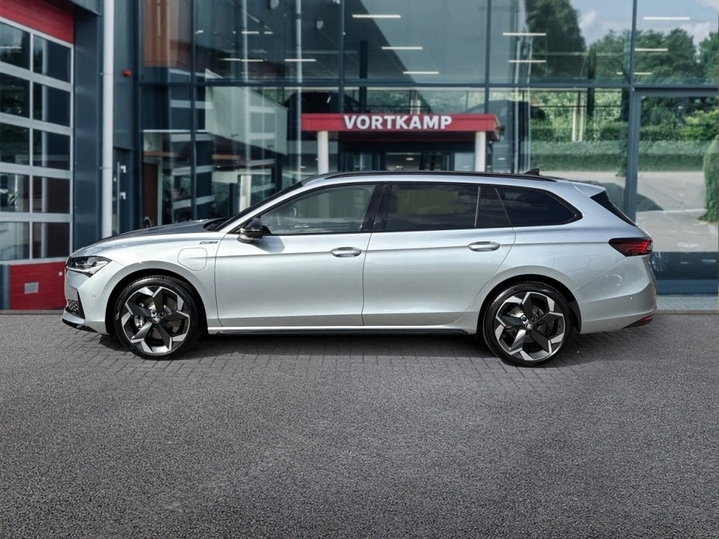 Škoda Superb – foto 2