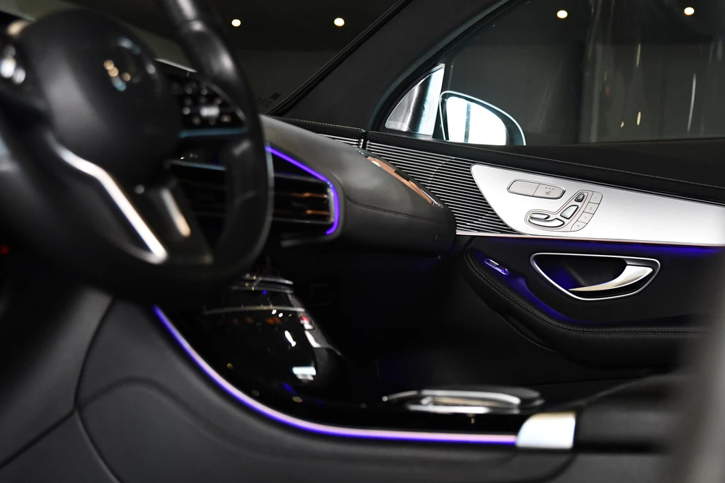 Mercedes-Benz EQC – foto 24