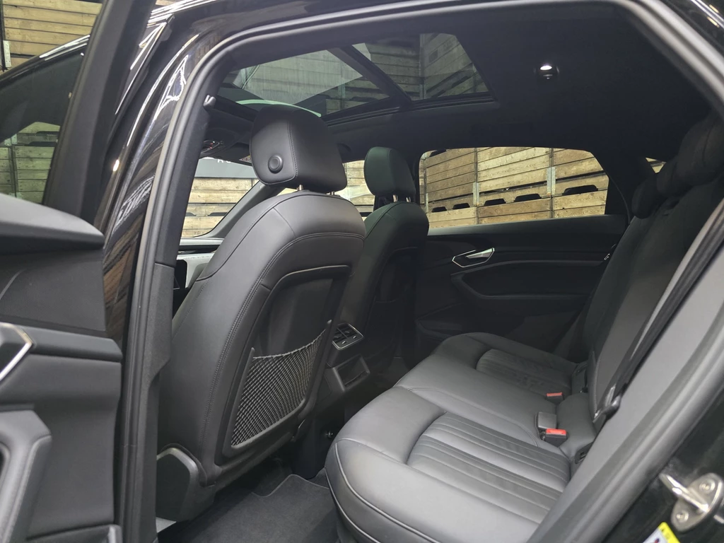 Audi e-tron – foto 13
