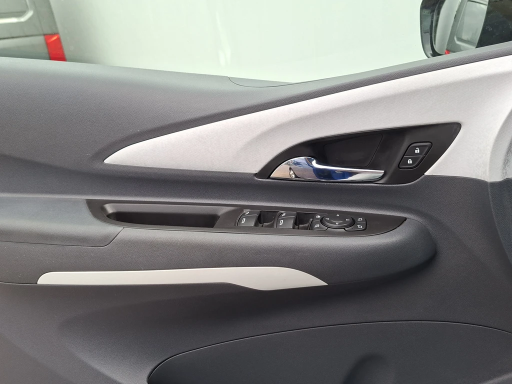 Opel Ampera-e – foto 42