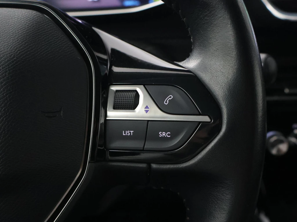 Peugeot e-2008 – foto 31