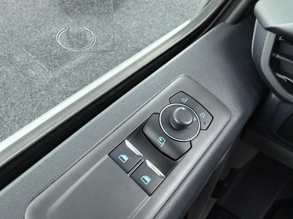 Ford E-Transit Custom – foto 25