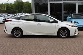 Toyota Prius – thumbnail 5