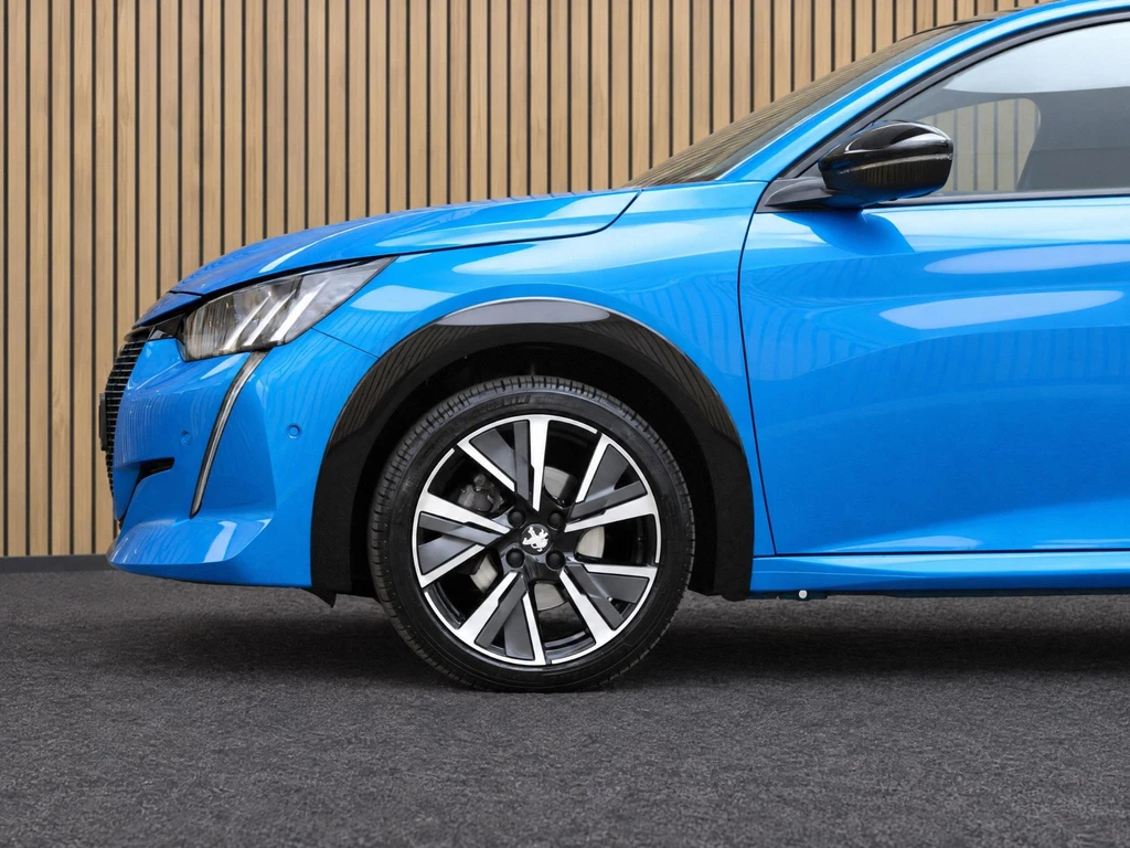 Peugeot 208 – foto 13