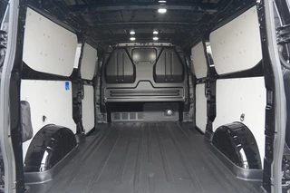 Ford E-Transit Custom – thumbnail 11