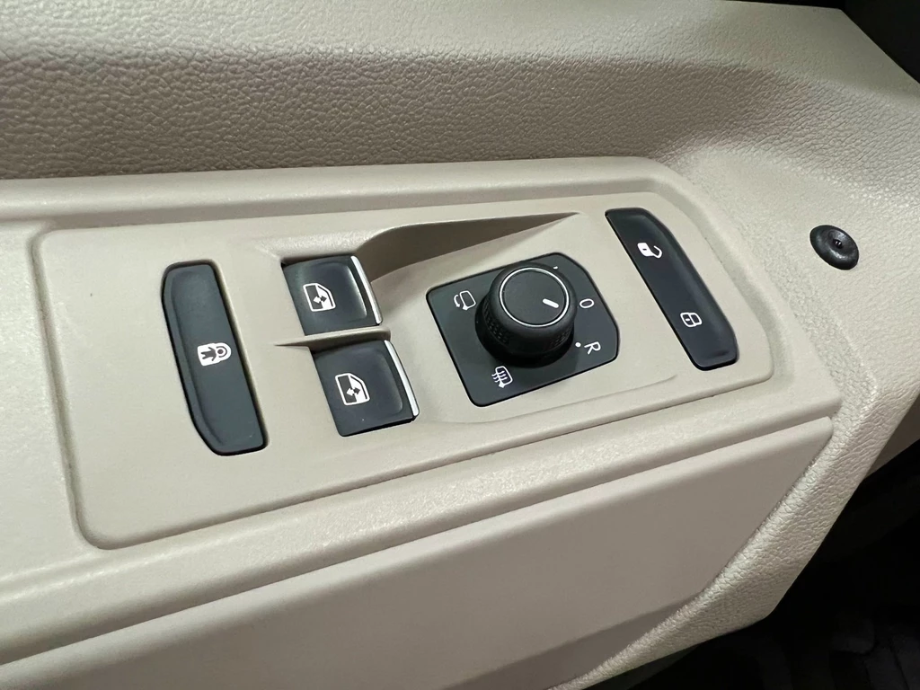 Volkswagen Multivan – foto 13