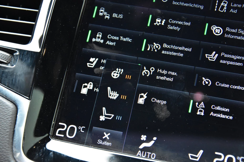 Volvo XC90 – foto 24
