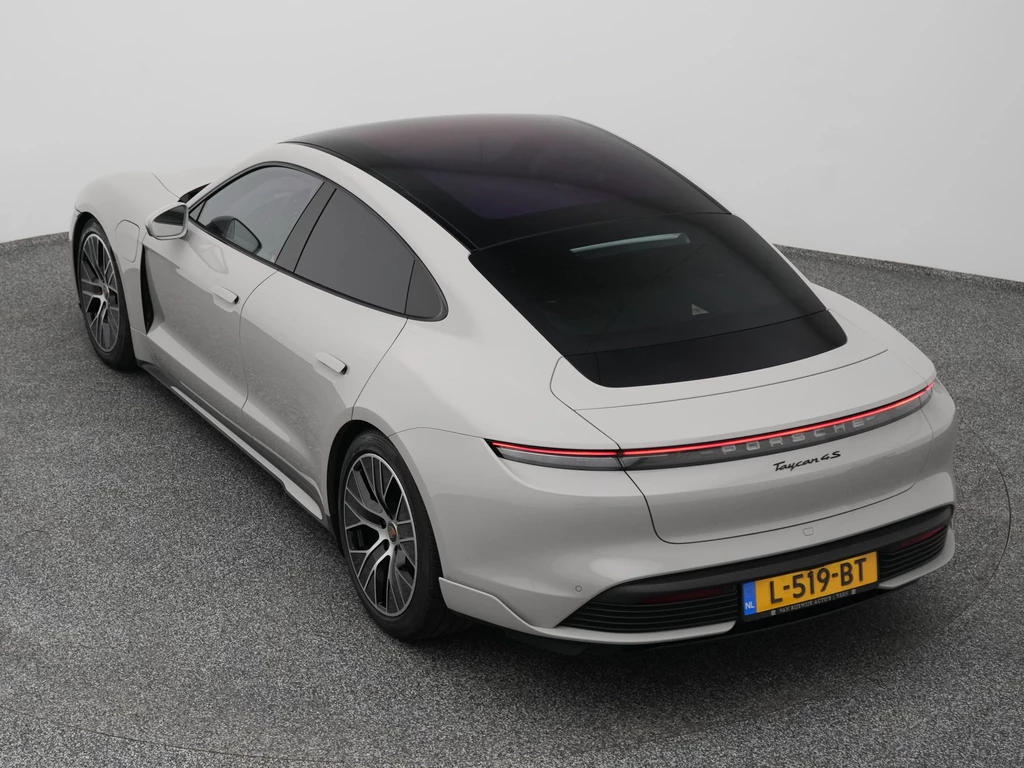 Porsche Taycan – foto 5