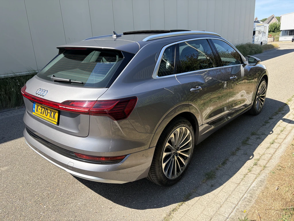 Audi e-tron – foto 7