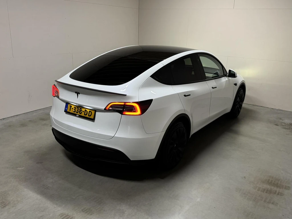Tesla Model Y – foto 13