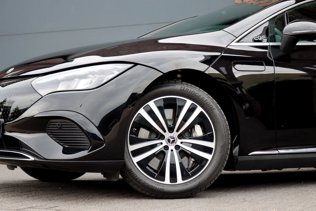Mercedes-Benz EQE – foto 18